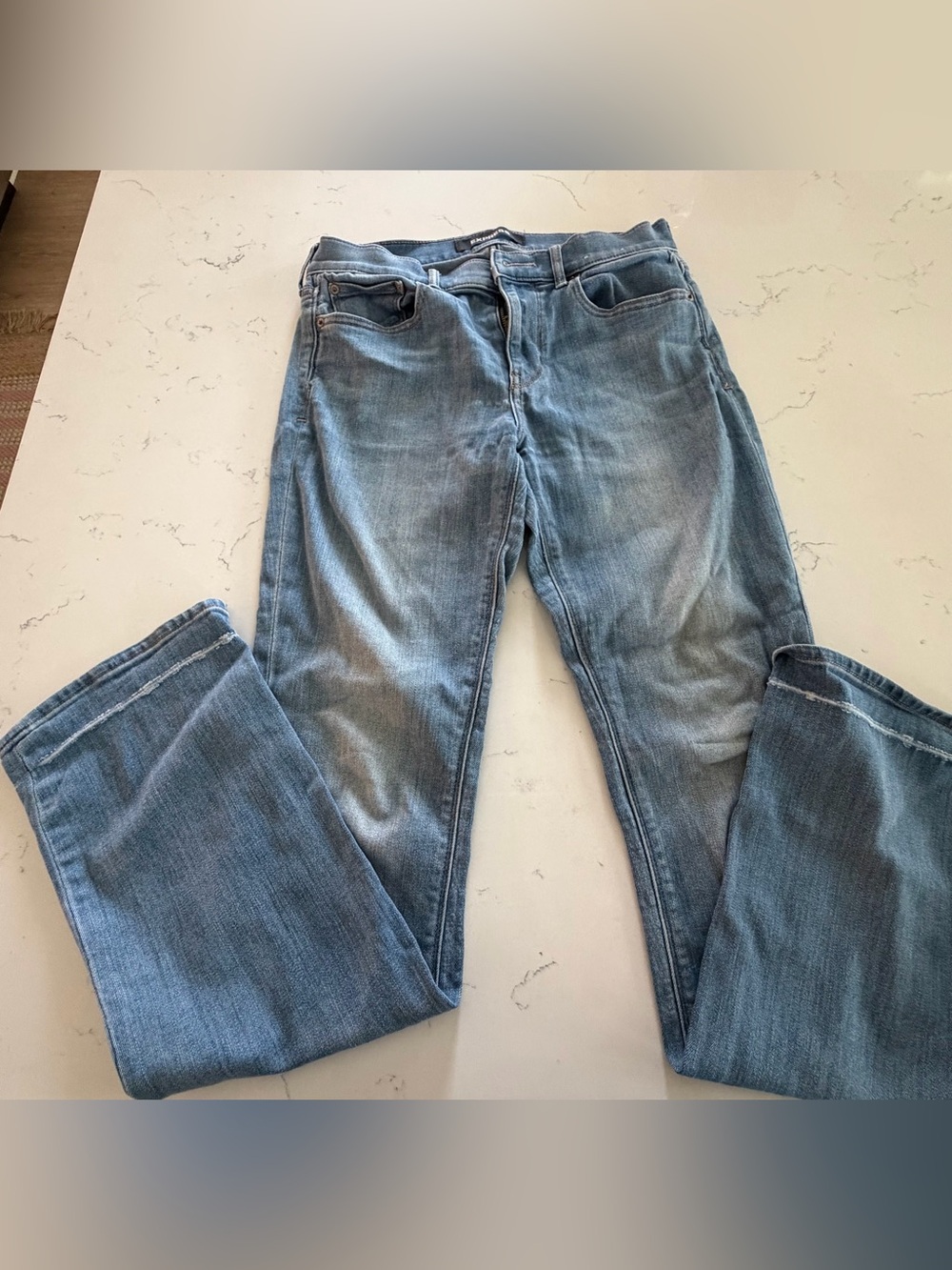 Express Women's Straight Leg Jeans in Light Blue Wash
